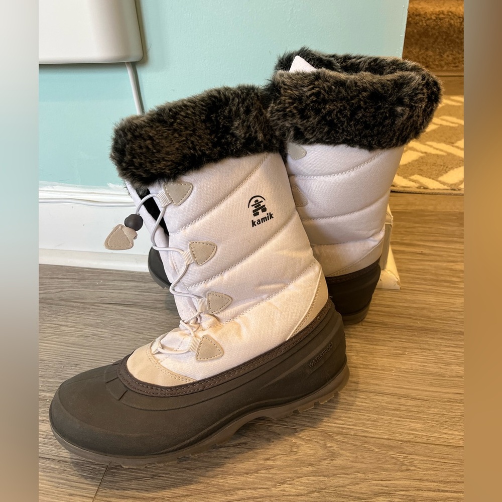 Kamik White Winter Boots